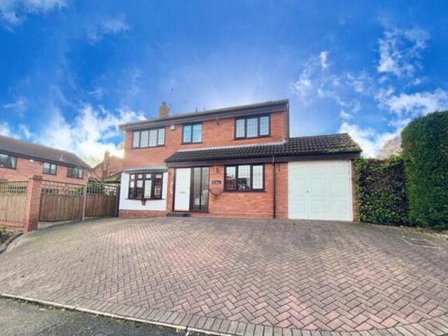 House for sale in Brierley Hill, West Midlands
