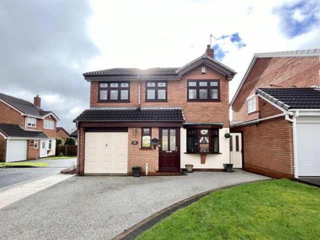 House for sale in Brierley Hill, West Midlands