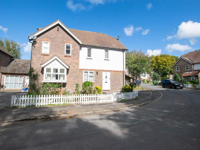 Apartment for rent in Sandy Cross, Wealden