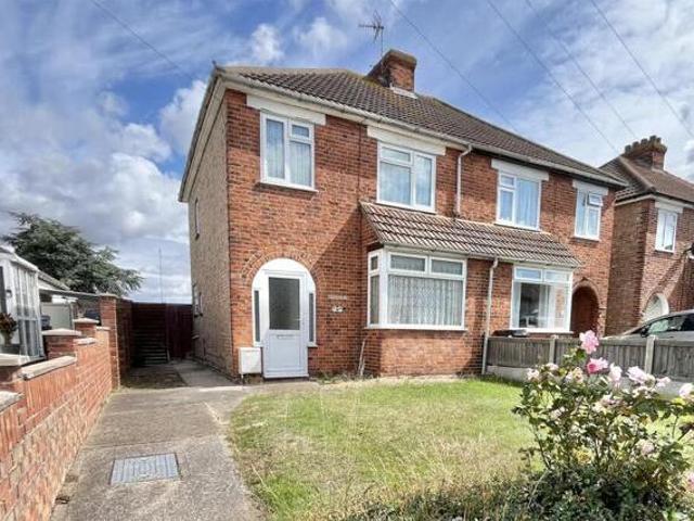 House for sale in Dale Hill, Essex