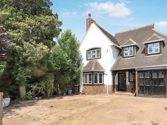House for sale in Goldthorn Hill, Penn