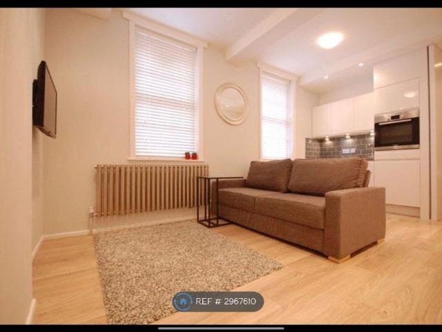 Apartment for rent in Saint Giles, Bloomsbury