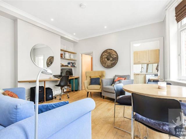 Apartment for rent in Saint Giles, Bloomsbury