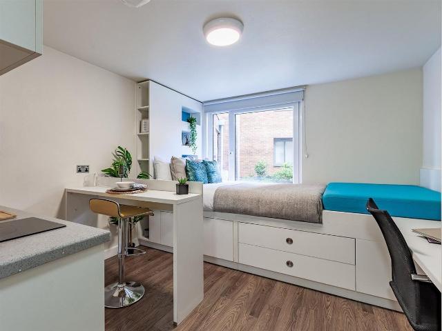 Studio for rent in Battle Field, Tyne And Wear