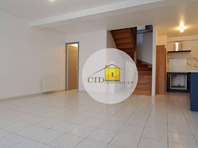 Appartement location à Lotissement Les Jardins de Pradine, Luzinay