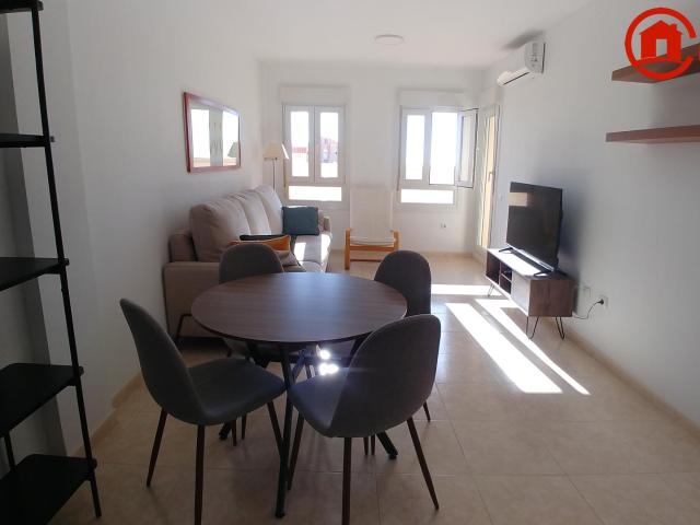 Piso en alquiler en Roquetas De Mar, Almería