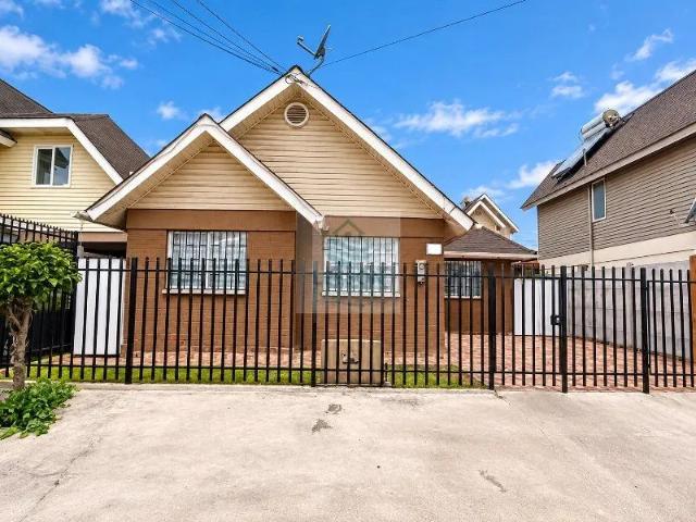 Casa en arriendo en Guanaqueros, Coquimbo