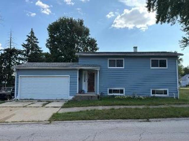 House for sale in Crest Hill, Illinois