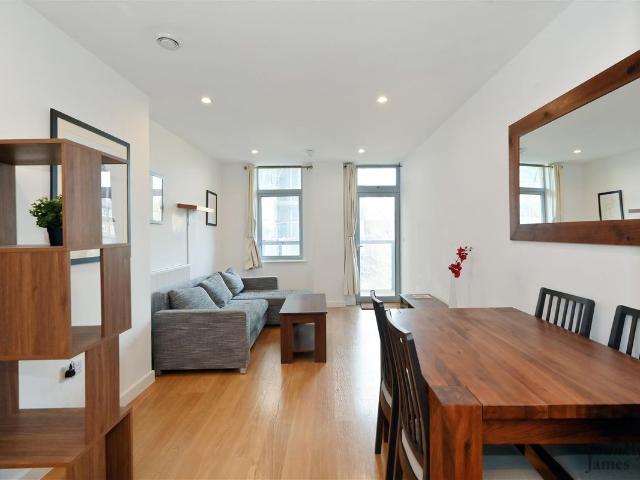 House for rent in Limehouse, Greater London
