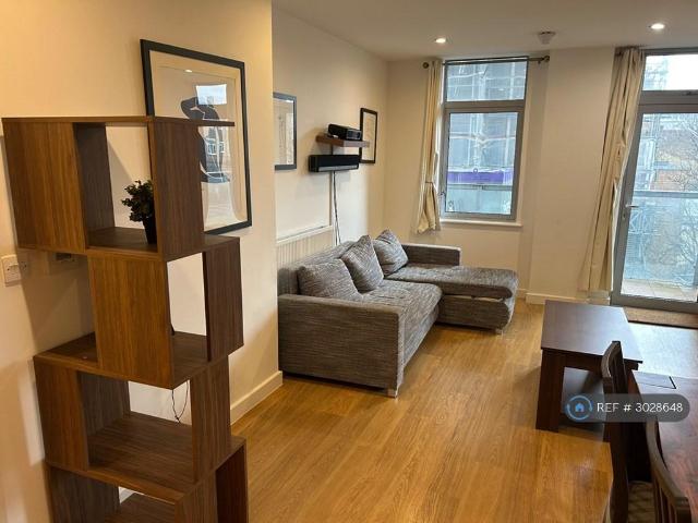 Apartment for rent in Limehouse, Greater London