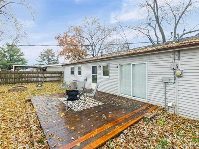 House for sale in Fairview Heights, Illinois