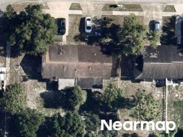 House for sale in University, Florida