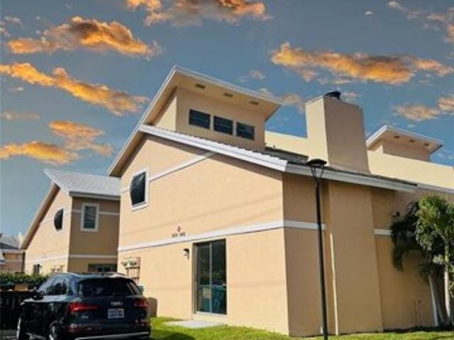 Condo for sale in Coral Springs