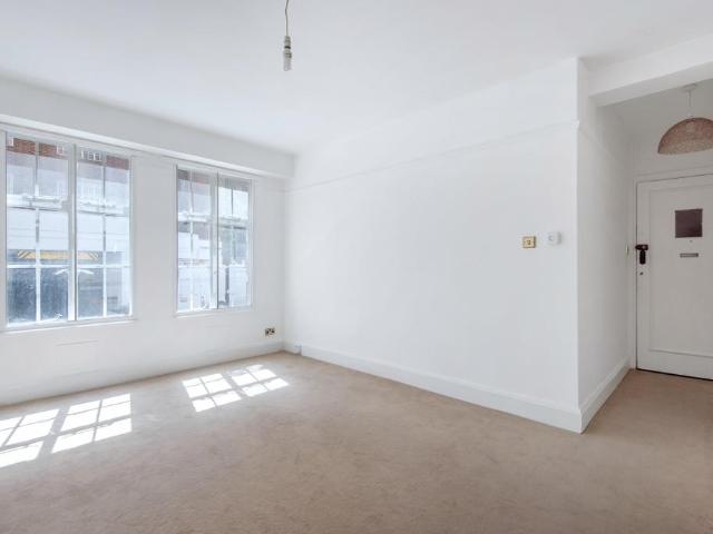 Apartment for rent in Saint Pancras, Greater London