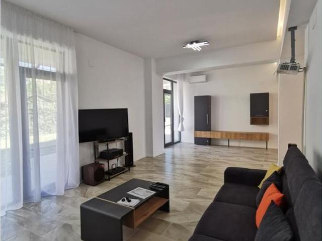 Casă închirieri în Colțea, București