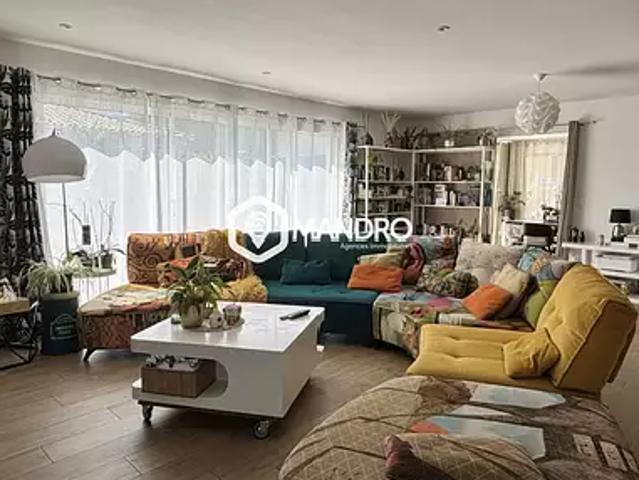 Maison vente à Espace Emile Vendrell, Corbère