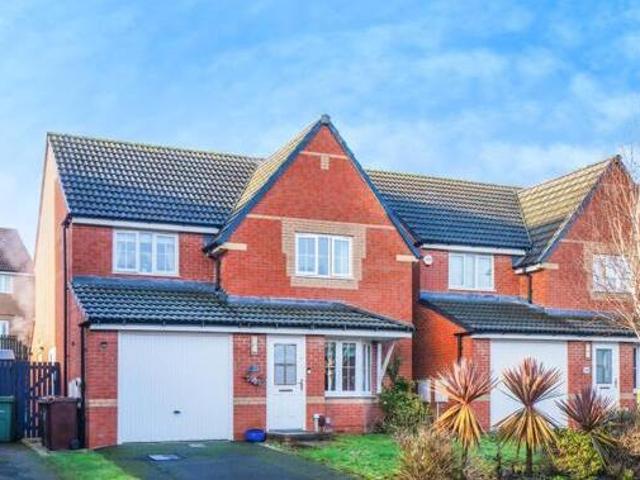 House for sale in Ossett, West Yorkshire