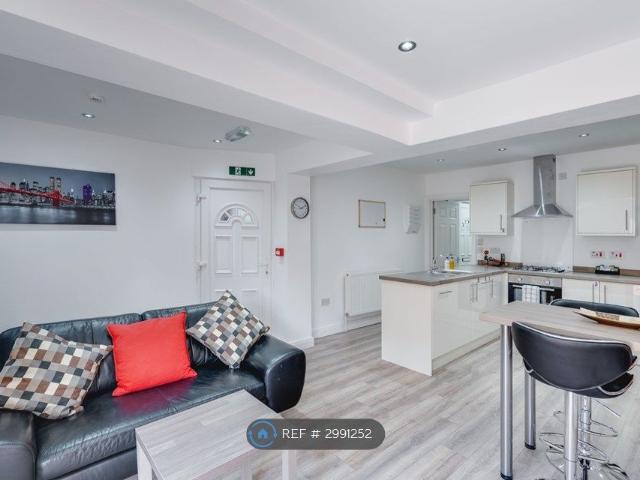 Room for rent in Bearwood, West Midlands