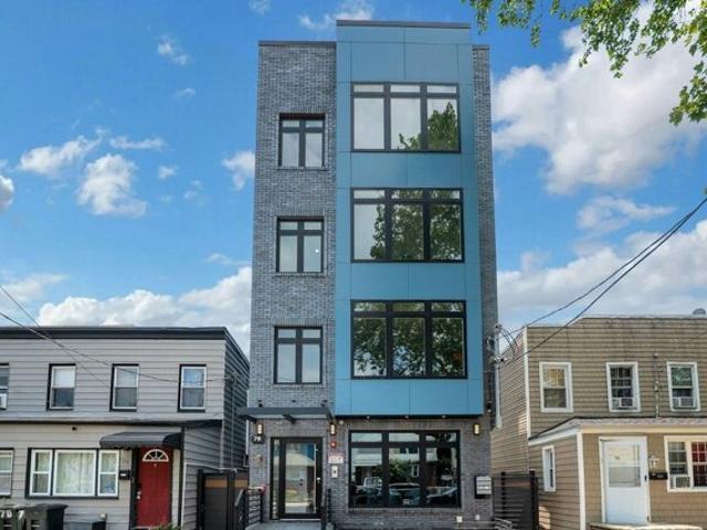 House for sale in Hudson, New Jersey