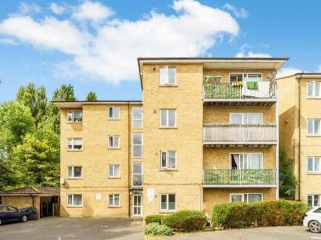 House for sale in London Borough of Hounslow, Feltham