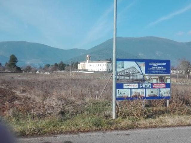 Terreno in vendita a Unione dei comuni Terre dei Peligni, Corfinio