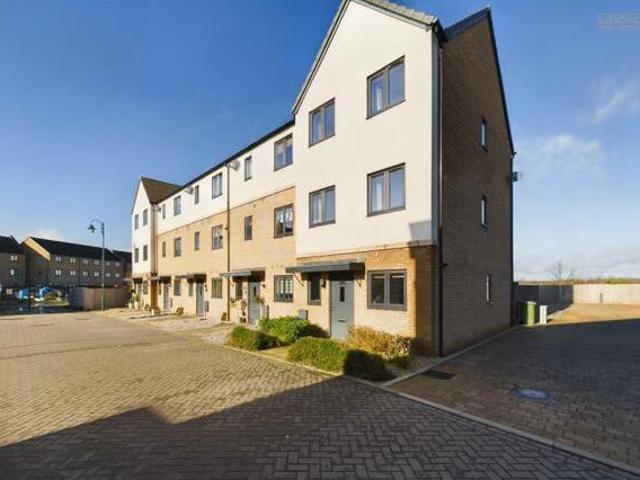 House for sale in Peterborough, Cambridgeshire and Peterborough