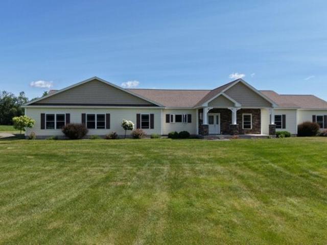House for sale in Hudson, Maine