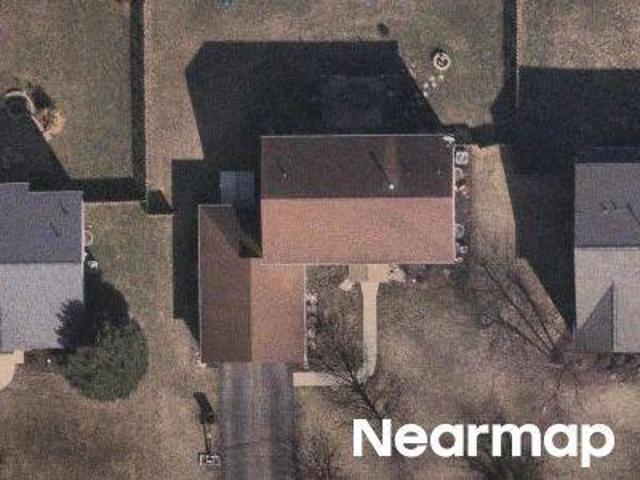 House for sale in Mchenry, Illinois