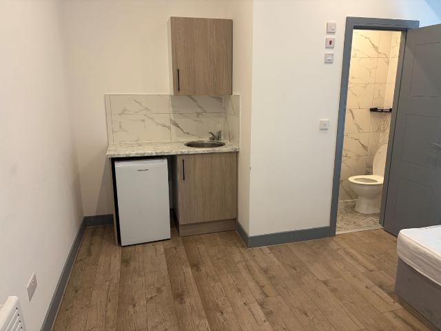 Studio for rent in Surbiton, Greater London