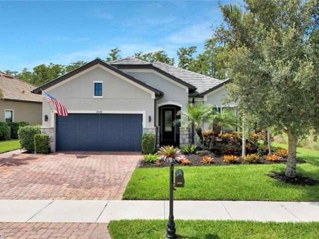 House for sale in Estero