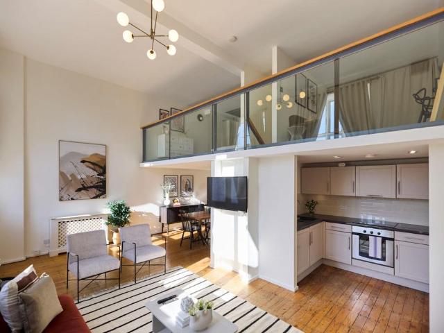 Apartment for rent in Myatt's Fields, Greater London