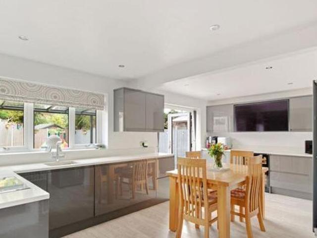 House for sale in Lower Wick, Worcestershire
