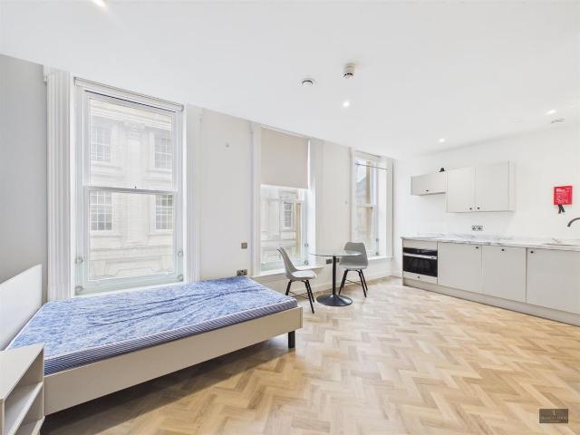 Apartment for rent in City Centre, Feckenham