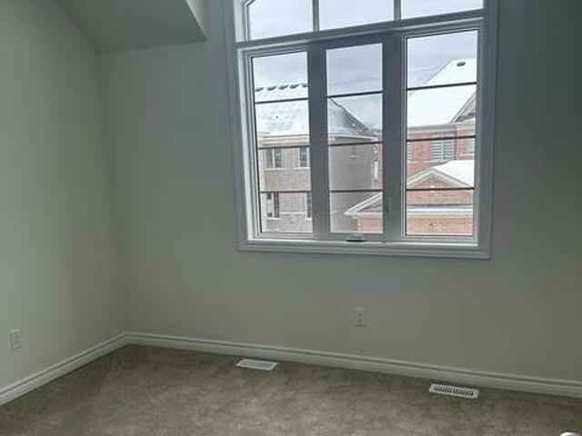 House for rent in Ajax
