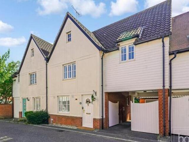 House for sale in Chancellor Park, Chelmsford