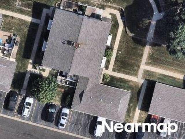 Condo for sale in Moon Lake Condominiums, Hoffman Estates