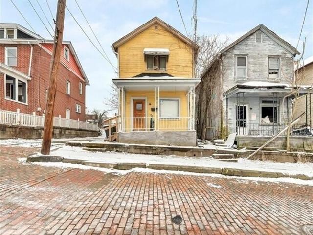House for sale in Mckeesport