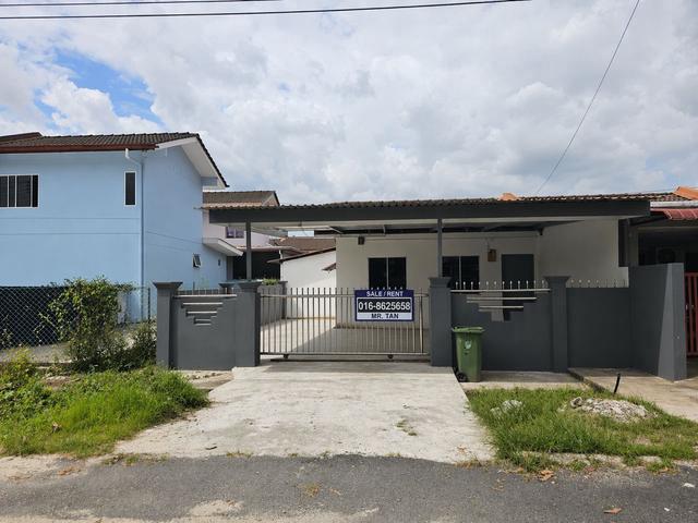 Terraced House for sale in Kuching