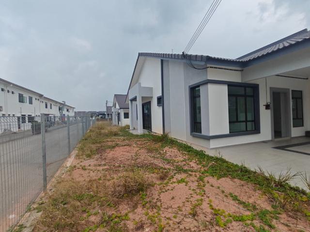 Terraced House for rent in Malaka