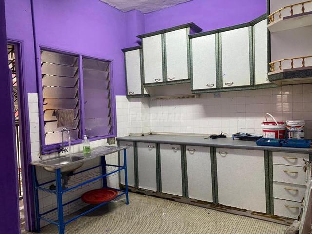 Flat for sale in Petaling, Alam Impian