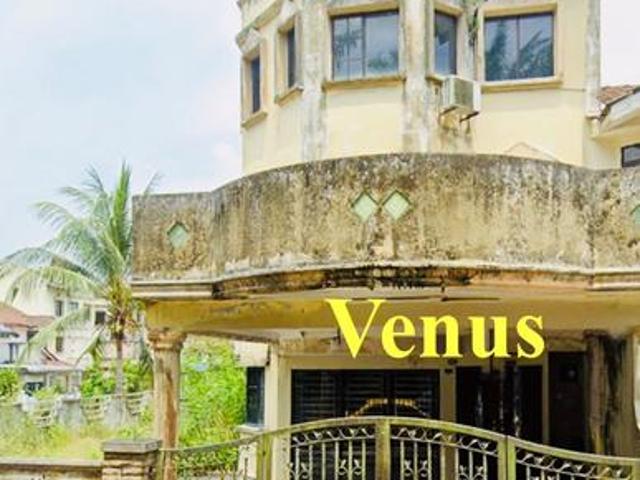Terraced House for sale in Wellesley, Penang