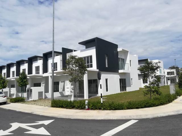 Terraced House for sale in Tanjong Sepat, Selangor