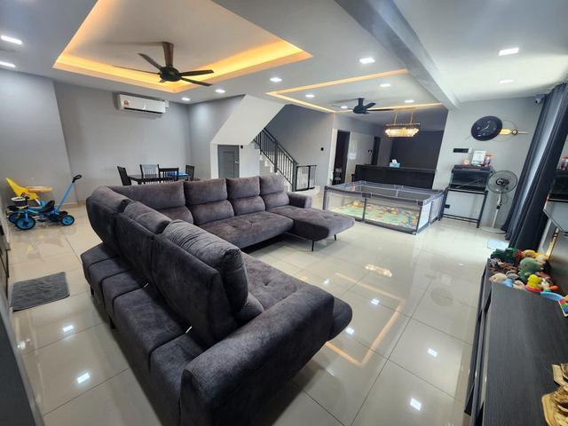 Terraced House for sale in Ulu Tiram, Johor