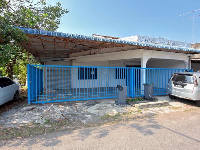 Terraced House for sale in Kluang