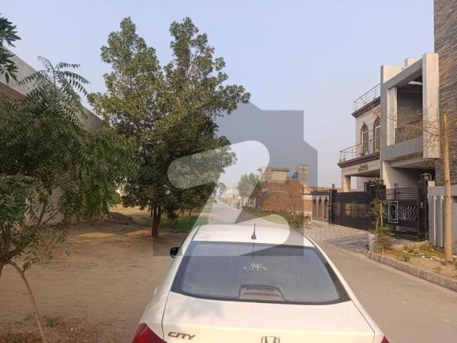 House for sale in Faisalabad, Islamabad Capital Territory