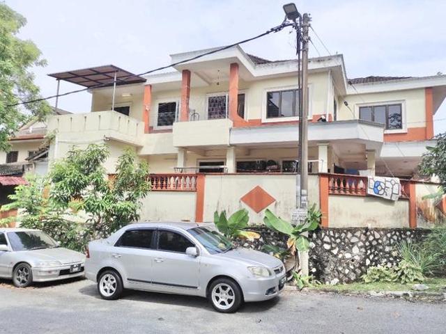 Terraced House for sale in Country Heights Damansara, Kuala Lumpur