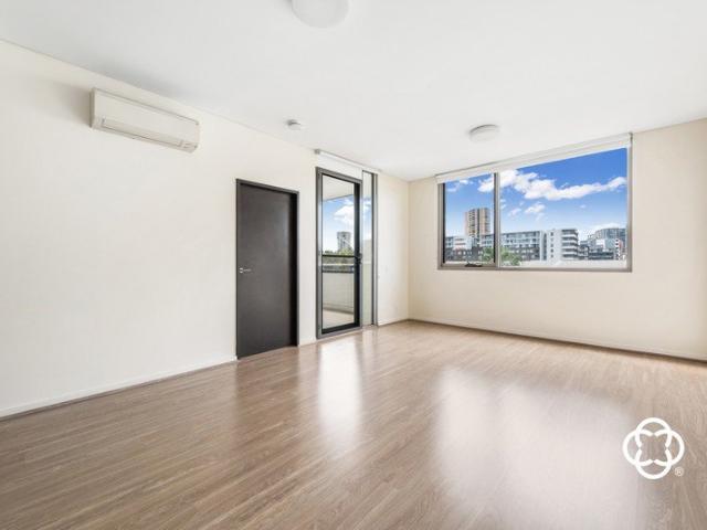 Apartment for rent in Wentworth Point, Sydney