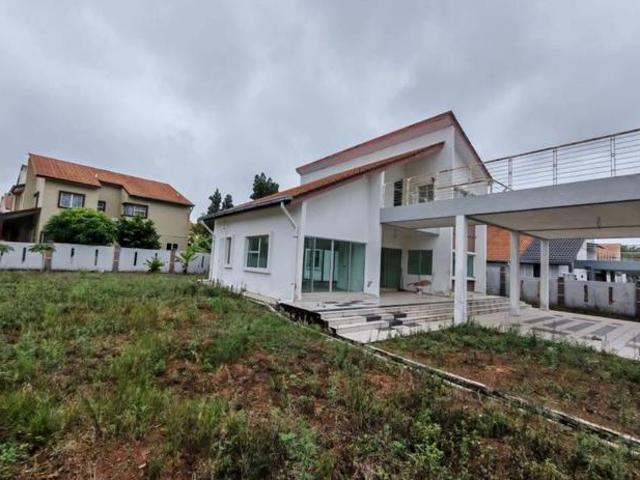 Bungalow for sale in Durian Tunggal, Malaka