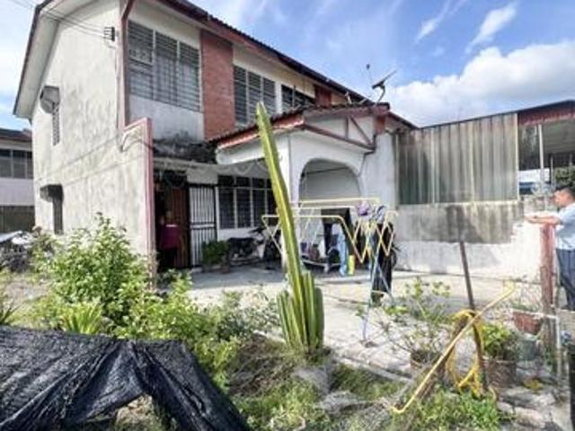 Terraced House for sale in Wellesley, Penang