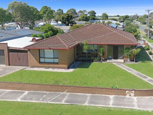 House for sale in Lakes Entrance, Victoria